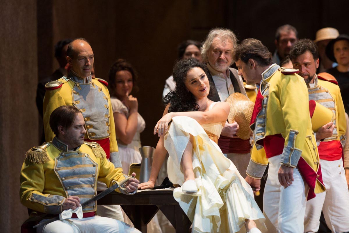 Ricca di teatralità, la Carmen di De Lucia al Verdi di Trieste